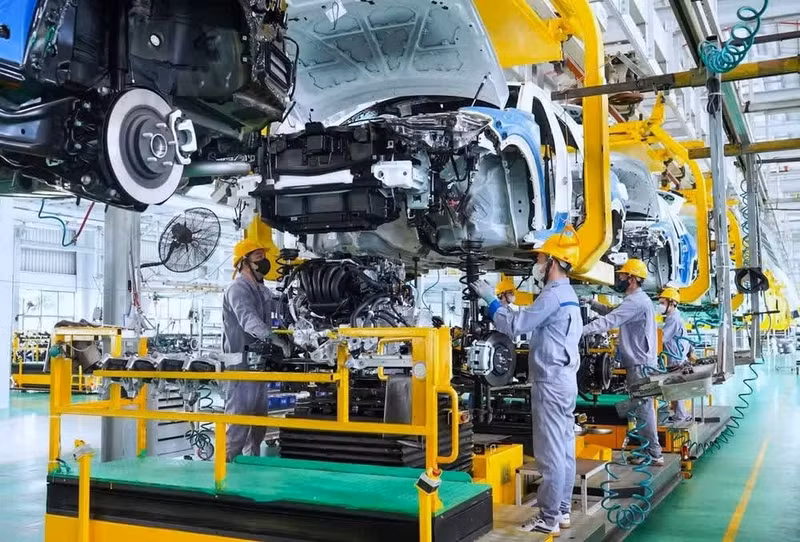 Foreign-invested enterprises are encouraged to invest and operate, but are also required to make commitments regarding technology, research and development (R&D), and the training of Vietnamese human resources.