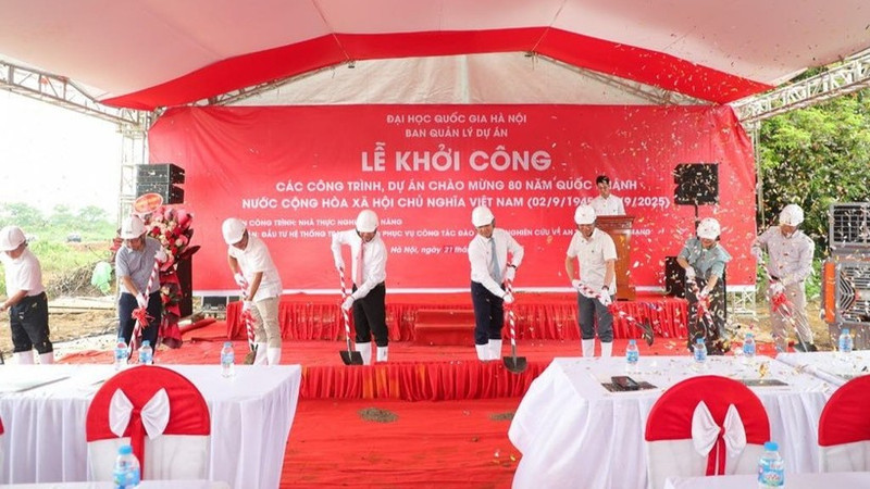 The project has a total investment of 60 billion VND and features a modern design, directly serving training and research.