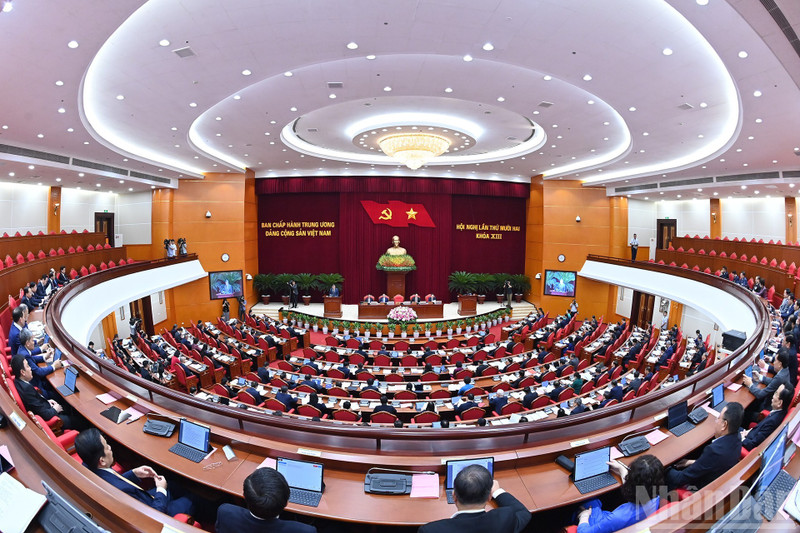 The 12th plenum of the 13th Party Central Committee solemnly opens in Ha Noi.