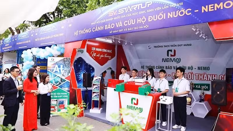 The 2026 event attracts around 10,000 pupils and students to attend and follow its activities.