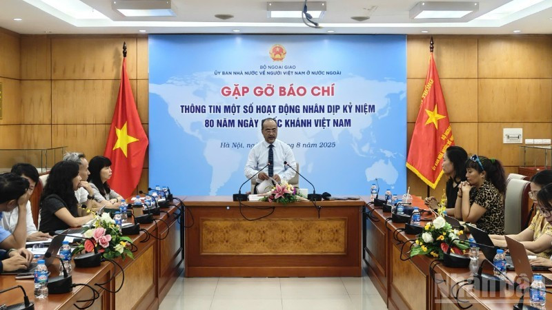 The State Committee for Overseas Vietnamese holds a press briefing to announce several activities for the overseas Vietnamese community in celebration of the 80th anniversary of the August Revolution and Viet Nam’s National Day (September 2).