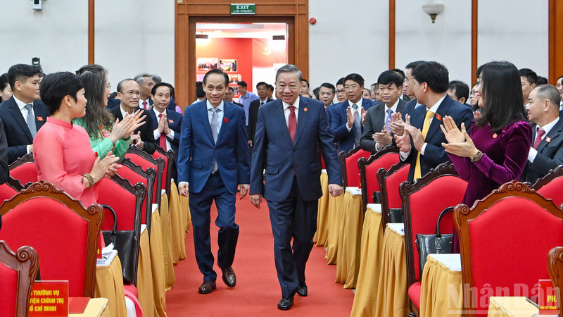 Party General Secretary To Lam attends the Congress of the Party Committee of the Office of the PCC for the 2025–2030 term.