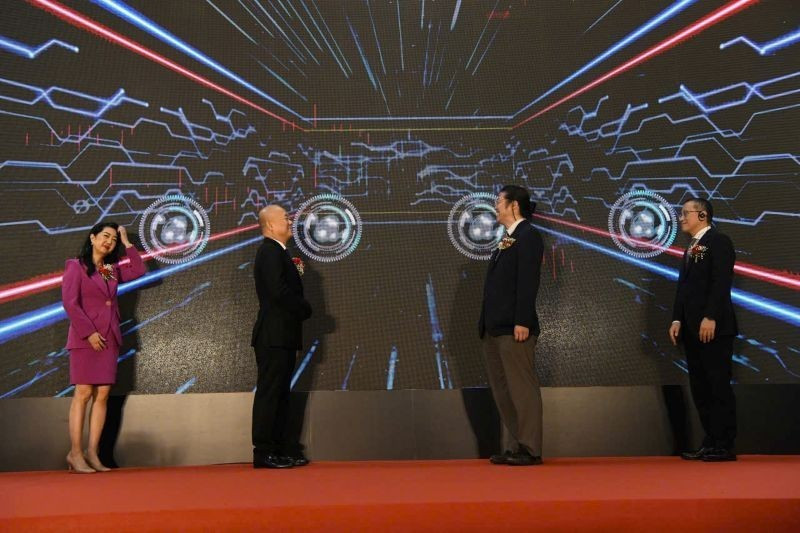 VME and SIE officially opens in Ha Noi.