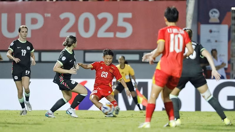 Viet Nam’s only goal is scored by Bich Thuy in the 88th minute. (Photo: VFF)