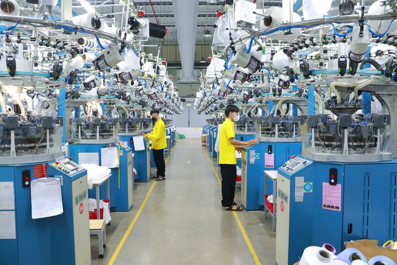 A modern production line at Bangjie Viet Nam Knitting Co., Ltd., Pho Noi Textile and Garment Industrial Park, Hung Yen Province.