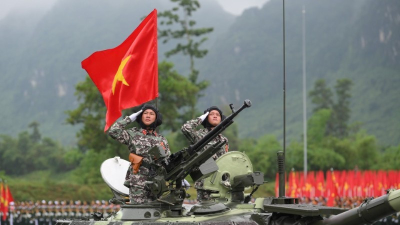A military vehicle and artillery formation of the Viet Nam People’s Army during a combined rehearsal for the military parade and march marking the success of the August Revolution and National Day (September 2). (Photo: THE DAI)