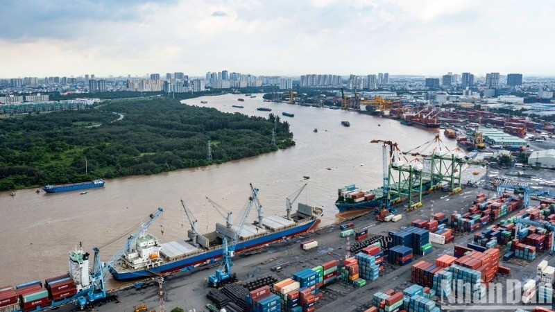 Tan Thuan Port, Ho Chi Minh City. (Photo: THANH DAT)