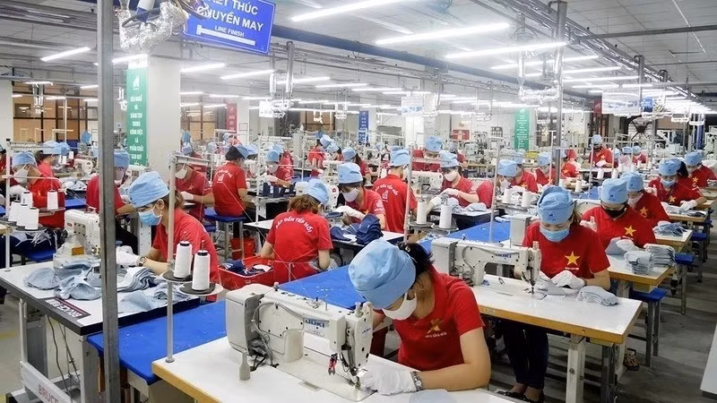 Garment production for export at Garment 10 Corporation. (Photo: QUYNH CHI)