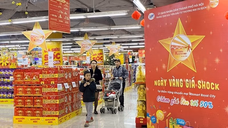 Ha Noi’s Citywide Promotion Programme offers attractive shopping opportunities for consumers.