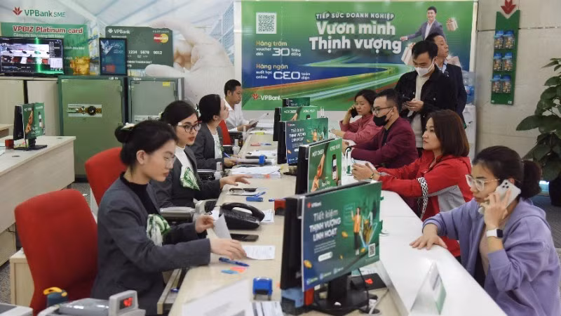 State-backed loans and funds support enterprises in investing and developing production. (Photo: AN KHANH)