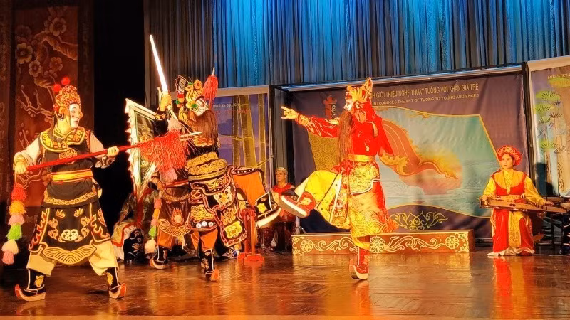 The National Festival of Tuong and Folk Opera 2025 brings together 14 meticulously staged performances.