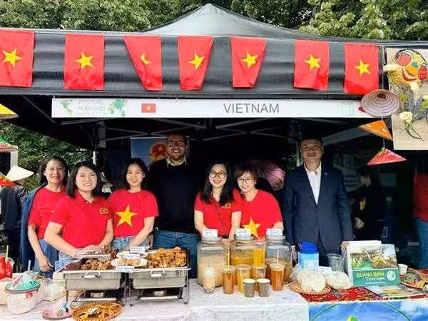 Vietnamese booth is well decorated (Photo: VNA)