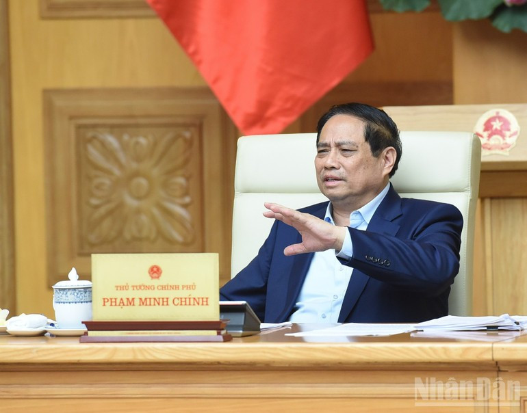 Prime Minister Pham Minh Chinh chairs a meeting with ministry and sector leaders on preparations for the exhibition, to be held in celebration of the 80th anniversary of the National Day (September 2, 1945 –2025). (Photo: nhandan.vn)