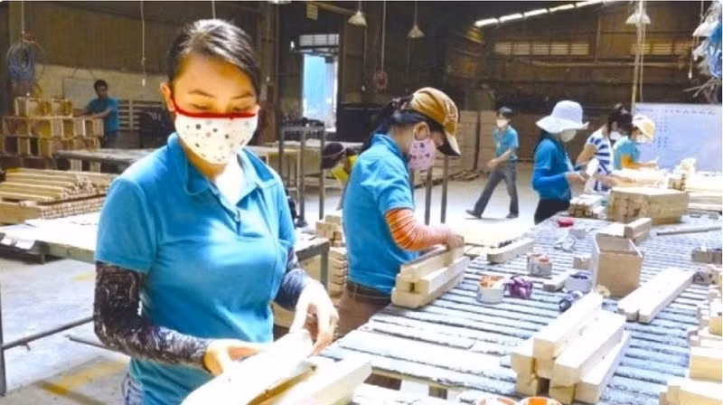 Following a cycle of conflict in the Middle East, demand for&nbsp;imports may recover from&nbsp;mid-2026, especially for&nbsp;goods serving consumption and reconstruction, such as exported wood products.