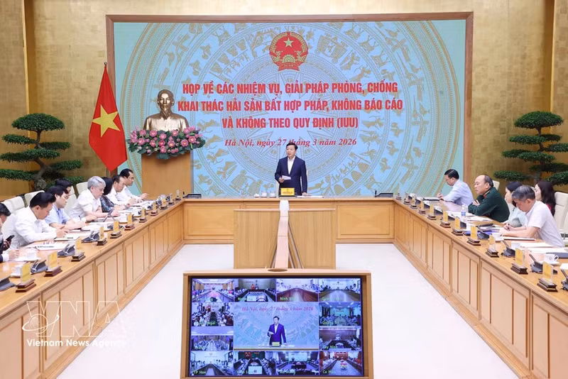 Deputy Prime Minister Tran Hong Ha speaks at the hybrid meeting with 22 coastal provinces and cities as well as Tay Ninh province on March 27. (Photo: VNA)
