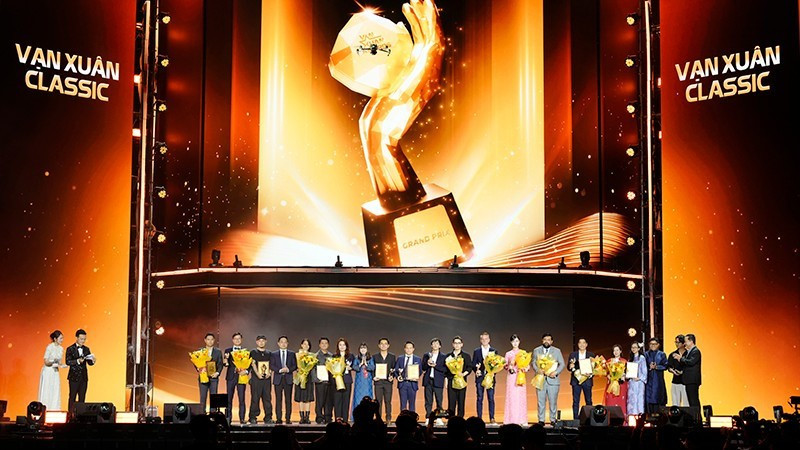 At the awards ceremony (Photo: The Organising Committee)