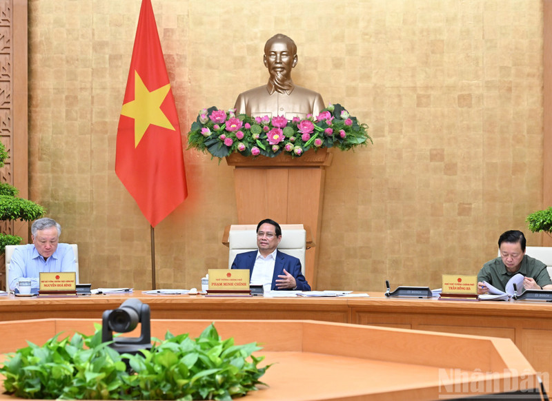 Prime Minister Pham Minh Chinh chairs the July Government session on law-making.