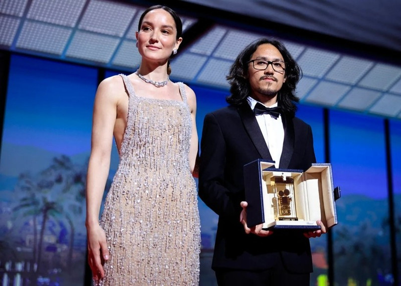 Inside the Yellow Cocoon Shell wins an award at Cannes in 2023 (Photo: VNA)
