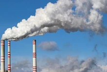 Viet Nam has synchronously implemented various measures to eliminate and control substances that deplete the ozone layer, such as CFCs, Halons, CTC, HCFCs, Methyl Bromide, and is gradually managing HFCs in line with the international roadmap. (Photo for illustration: kinhtemoitruong.vn)