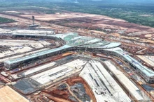 The construction of Long Thanh Airport, situated in Long Thanh Commune, is being fast-tracked, aiming for basic completion of Phase 1 by the end of 2025.