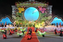 The cross-border Spring Welcome cultural exchange and Viet Nam–China border people festival 2026