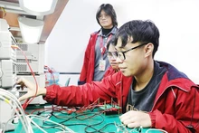 Placing people — first and foremost teachers and lecturers — at the centre of the strategy for developing high-quality human resources is one of the key breakthroughs of the Resolution. Photo: ANH QUAN