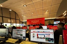 The press centre for the 14th National Party Congress is equpped with modern facilities, high-speed internet connectivity, more than 150 computers and a full range of technical equipment. (Photo: VNA)