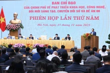 The fifth meeting of the Government’s Steering Committee on Science, Technology, Innovation, Digital Transformation, and Project 06 held on November 15. (Photo: nhandan.vn)