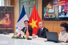 From left: Professor Dr Nguyen Duc Khuong, Chairman of AVSE Global; Ambassador Dinh Toan Thang; and journalist Nguyen My Linh chair the press conference at the Paris venue (France).