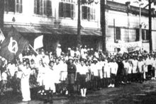 Vanguard youths in Sai Gon demonstrating their strength during the days of the August Revolution in 1945. (Photo: Ho Chi Minh City Museum)