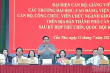 PM Pham Minh Chinh chairs the meeting. (Photo: VNA)