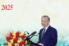 Party General Secretary To Lam speaks at the national conference to review the information, education and mass mobilisation work in 2025 and roll out tasks for 2026, in Ha Noi on December 19, 2025. (Photo: VNA)