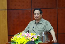 PM Pham Minh Chinh speaks at the working session (Photo: VNA)