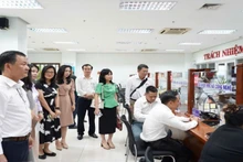 The working group of the Ministry of Science and Technology surveys the level of satisfaction of people performing public administrative procedures at the Da Nang City Public Administration Centre.