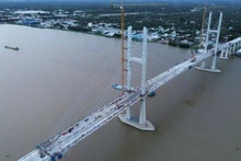 Ben Tre province focuses on accelerating the construction progress of key projects. (Photo: HOANG TRUNG)