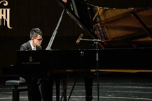 Young Vietnamese pianist Pham Tuan Khoi has won the Special Award in the piano competition's Teen Group A. (Photo: QingYin Award Viet Nam)
