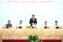 Minister-Chairman of the Government Office Tran Van Son speaks at the Government’s regular press conference. (Photo: VNA)