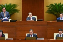 National Assembly Chairman Tran Thanh Man and Vice Chairpersons of the National Assembly chair and direct the meeting. (Photo: DANG ANH)