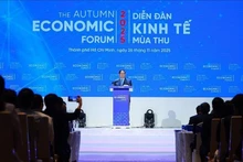 Prime Minister Pham Minh Chinh speaks at the opening and plenary session of the Autumn Economic Forum 2025 in HCM City on November 26. (Photo: VNA)
