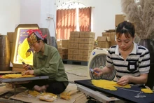 The Bodhi leaf painting product line brings high value to the people of Ninh Binh province.