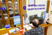 Simplifying administrative procedures based on data will reduce the time required to complete administrative procedures. (Photo: H.N)