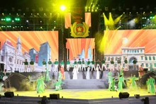 The Ministry of Public Security in coordination with Vietnam Television organise a special art programme titled “Keeping the Oath – The Epic from the Origin”.