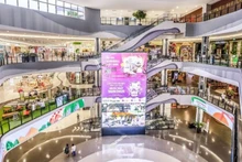 Viet Nam stands out as a dynamic retail market. (Photo: PV)