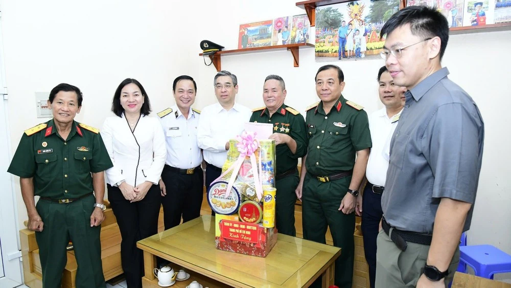 Honouring National Contributors: Ho Chi Minh City's Heartfelt Commitment to Those Who Served