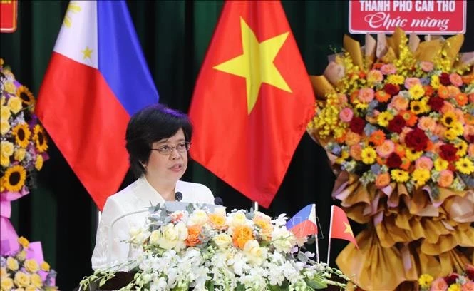 Viet Nam, Philippines strengthen people-to-people friendship