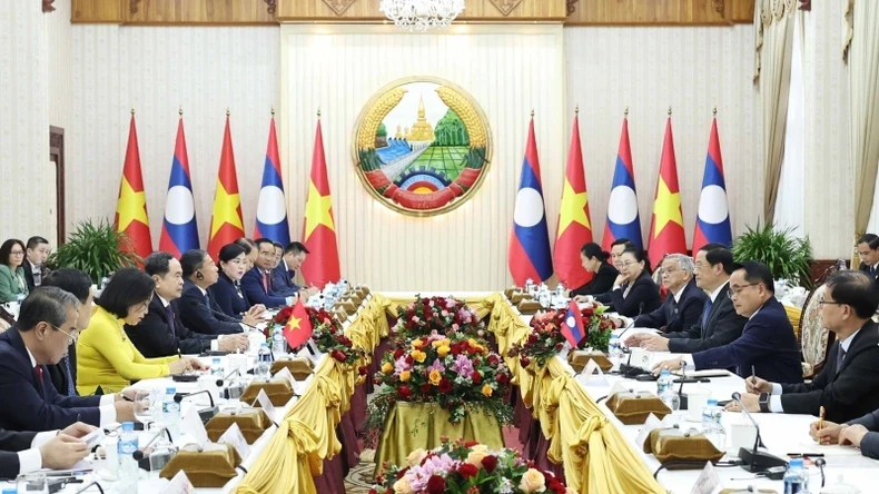 NA Chairman meets with Lao Prime Minister