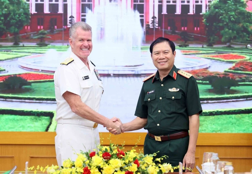 Viet Nam prioritises post-war recovery cooperation with US: general staff chief
