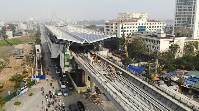 Hanoi seeks approval for extension of metro Line 3