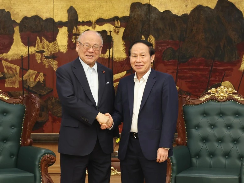 Deputy PM receives special advisor to Japan-Viet Nam parliamentary friendship alliance — GLOBAL — Aslikannih