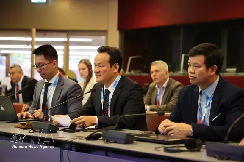 Viet Nam's integrated approach to mine action, sustainable development introduced at Geneva meeting